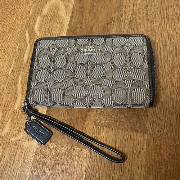 Coach Signature Canvas Zip Around Wristlet - Picture 2 of 13